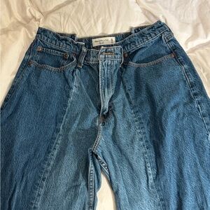 Abercrombie & Fitch Curve Love High Rise The 90s Relaxed Blue Jeans Long